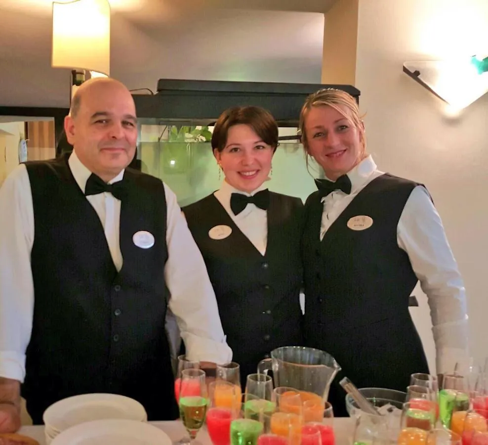 Excelsior Hotel E Appartamenti Loano